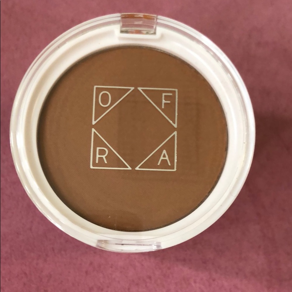 Makeup Bundle - Picture 3 of 4